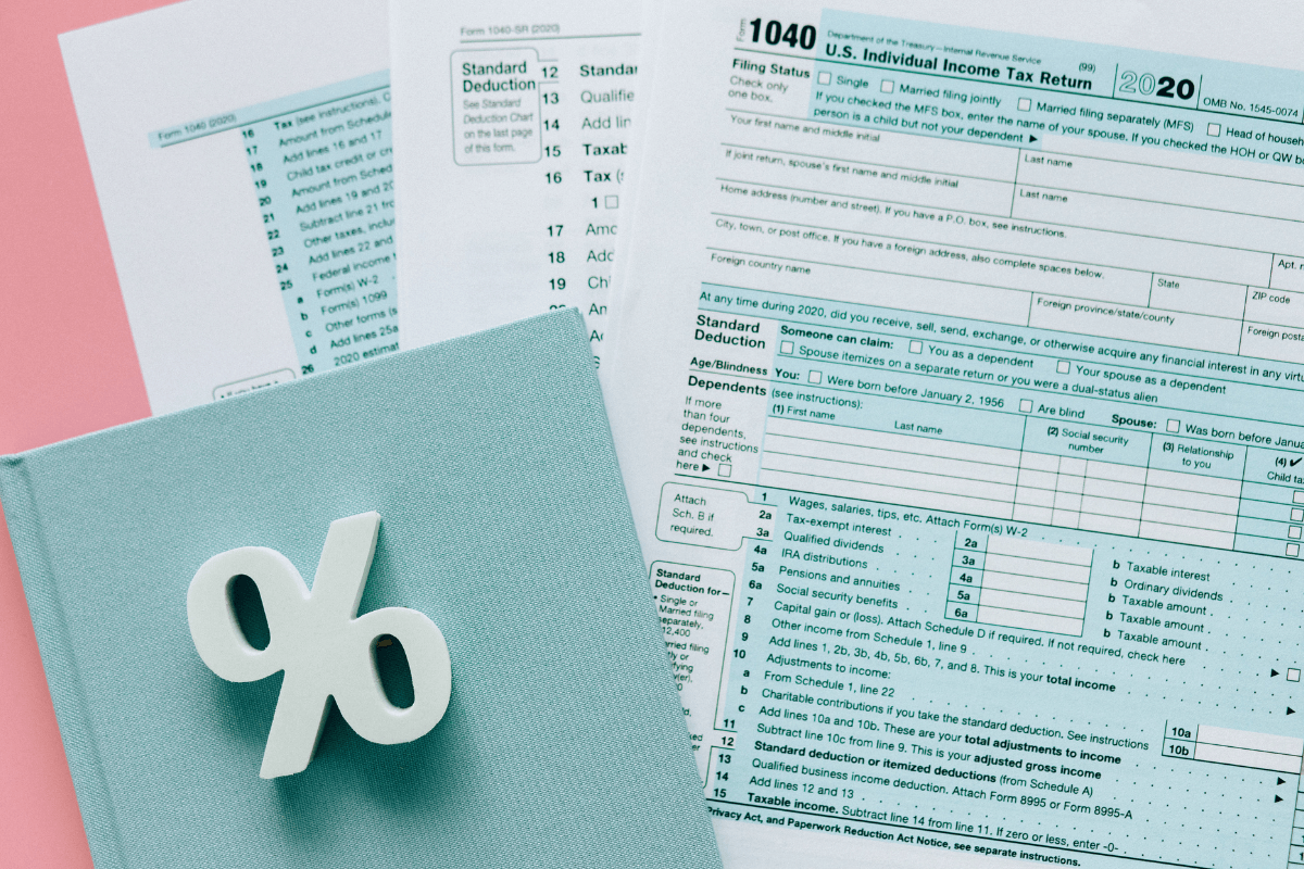 Flat tax, PEA, assurance-vie : comment optimiser sa fiscalité de l'épargne en 2026