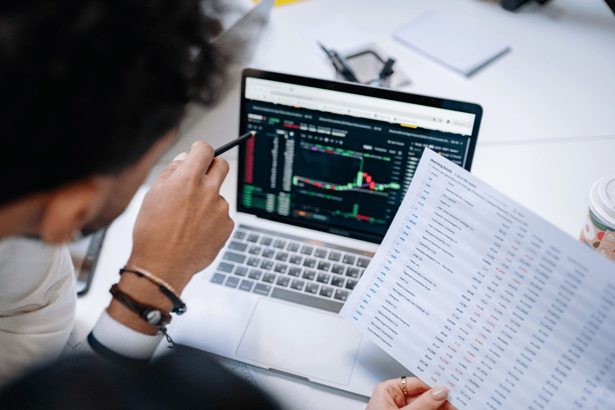 Gestion libre ou gestion pilotée : que choisir ?